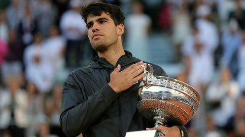 Alcaraz ya es eterno: toma el testigo de Nadal en Roland Garros con una victoria épica ante Zverev