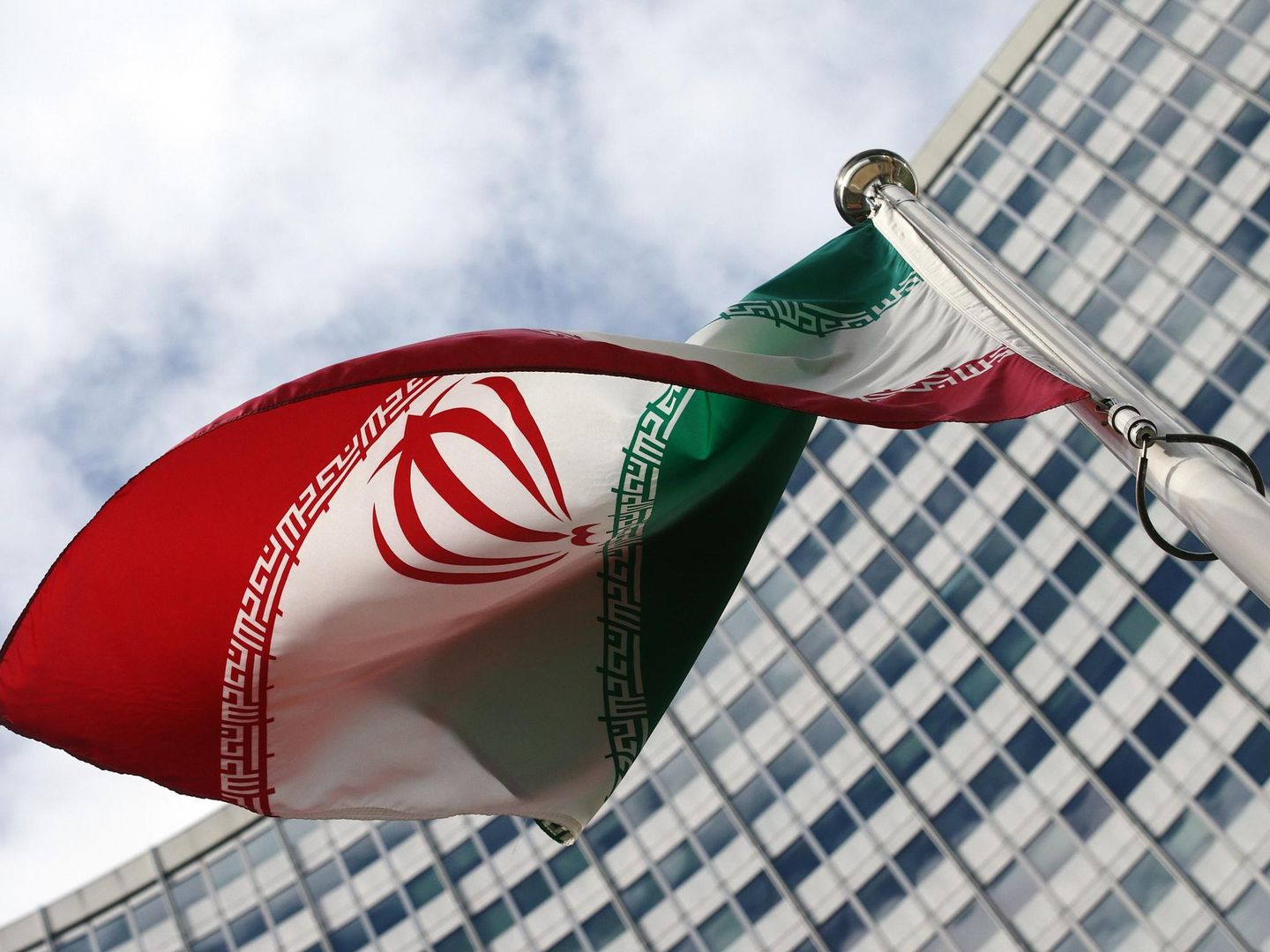 Bandera iraní en la sede de la ONU |Reuters