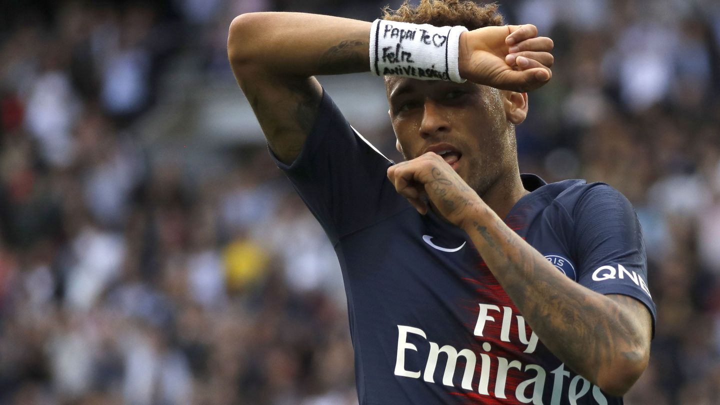 El primer intento de Neymar con el PSG acabó en cuartos de final. (EFE)