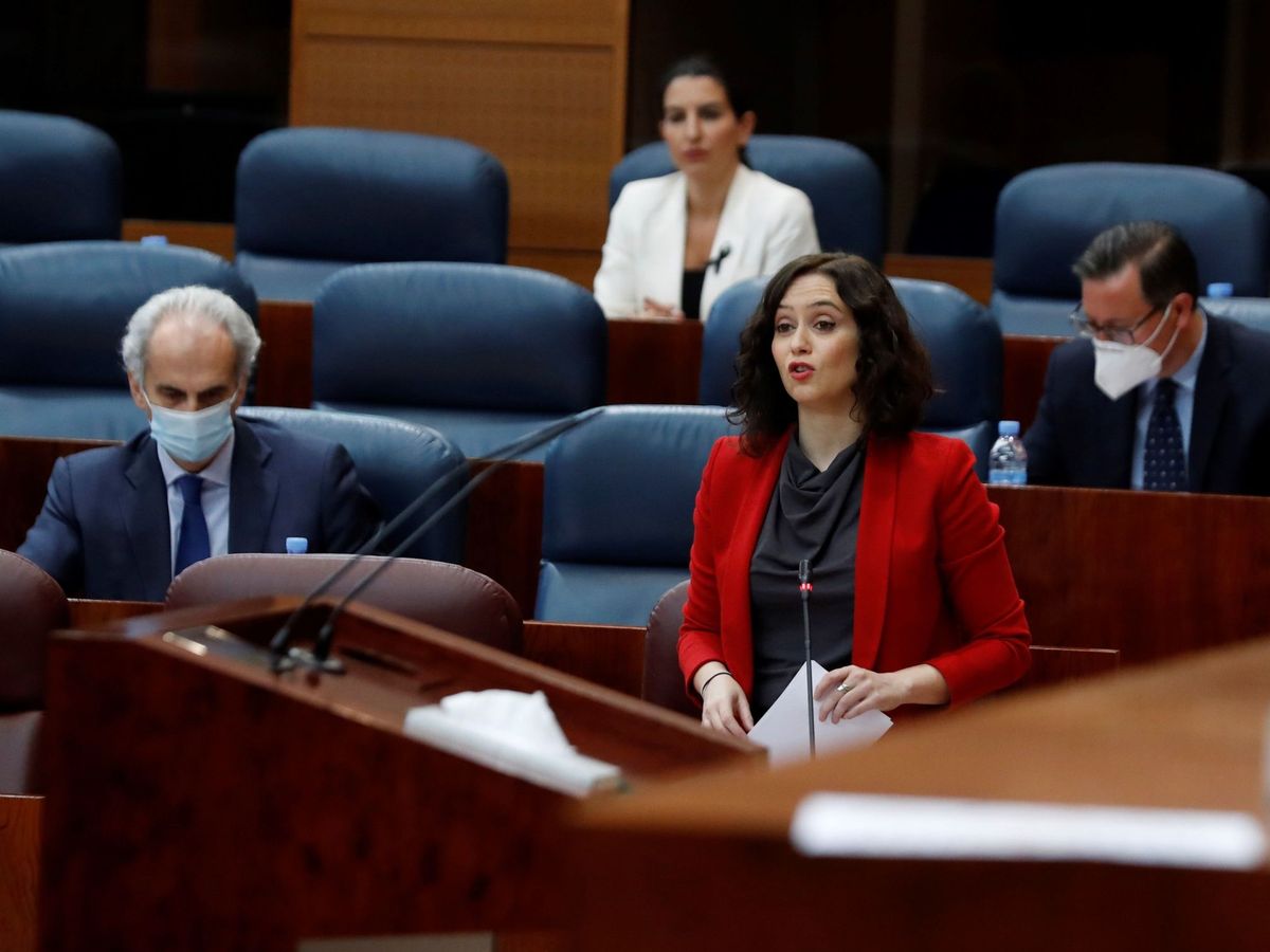 Foto: La presidenta autonómica, Isabel Díaz Ayuso, durante su intervención en la Asamblea. (EFE)