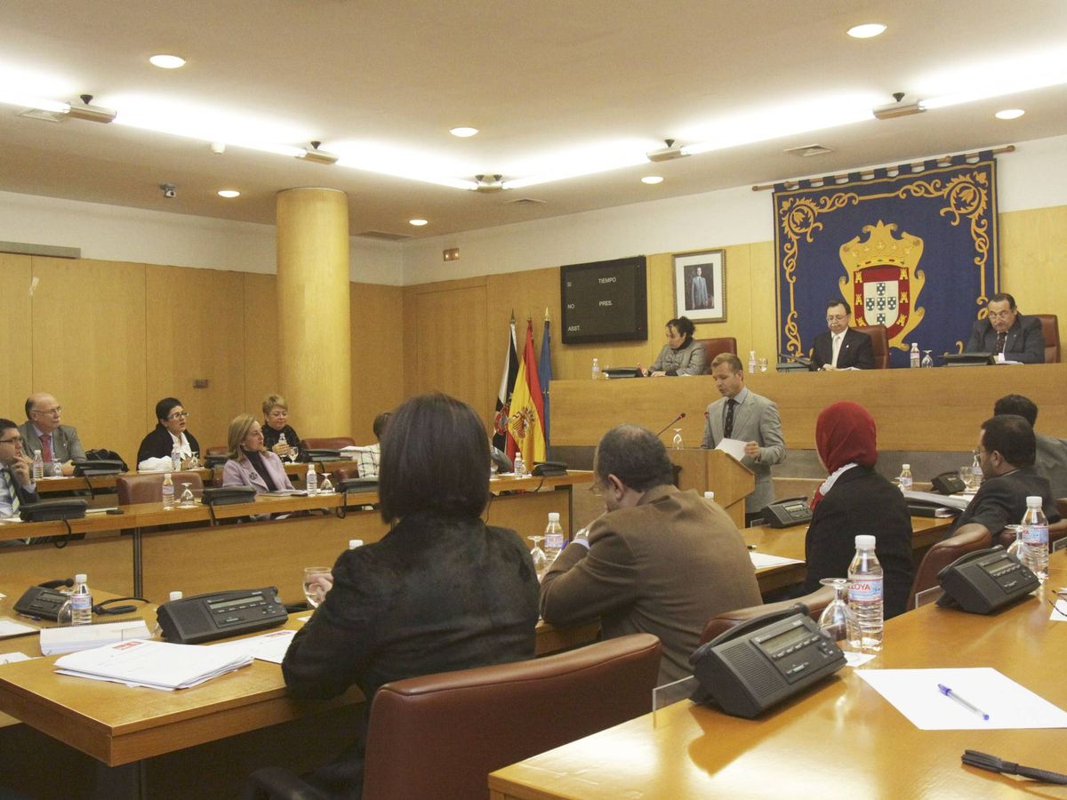 Foto: Imagen de archivo de la Asamblea de Ceuta. (EFE)