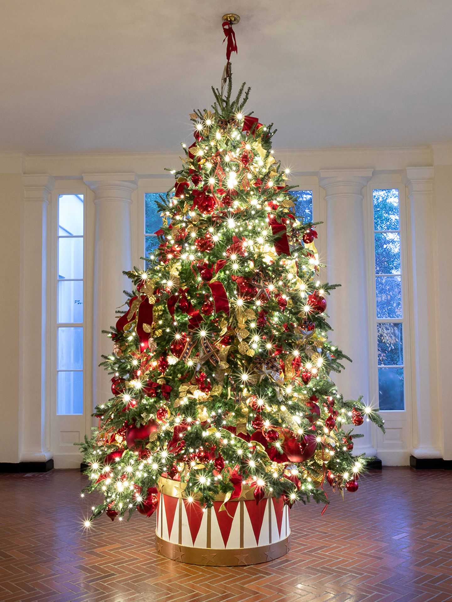 Uno de los árboles de Navidad. (Andrea Hanks/Casa Blanca)