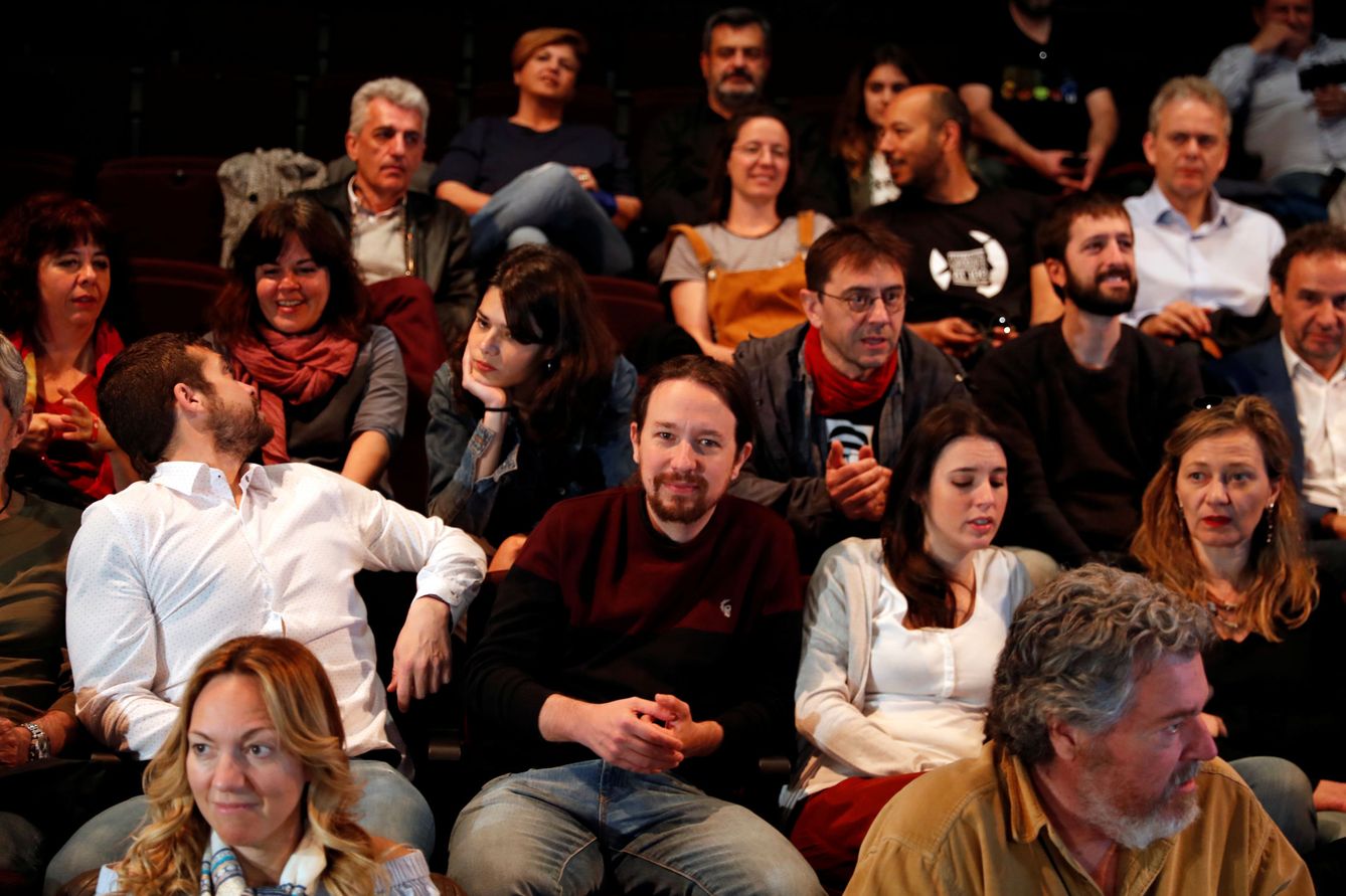 Pablo Iglesias acude al cine en Madrid esta jornada de reflexión. (Reuters)
