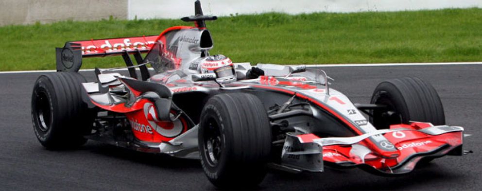 Foto: Ferrari no se relaja en Spa y bate a Alonso
