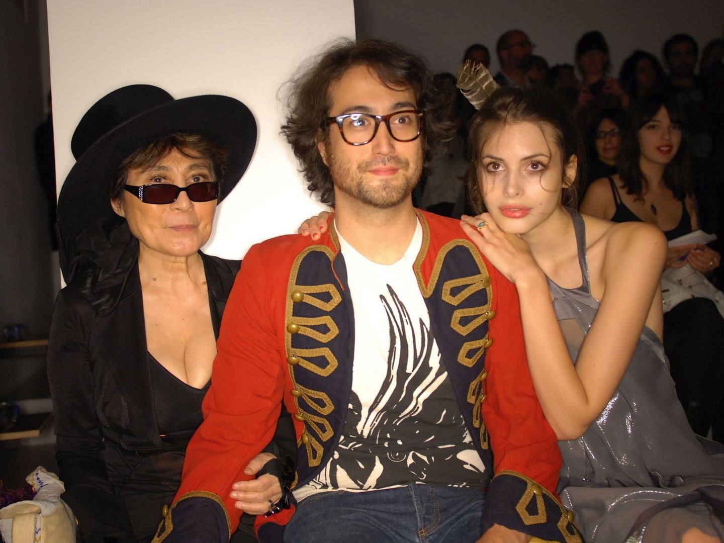 Yoko Ono y su hijo Sean. (Gtres)