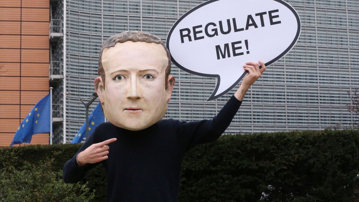 La noche de los troleos contra Facebook: internet se 'venga' de Mark Zuckerberg