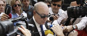 El propietario del Murcia, imputado por prevaricación, blanqueo y delito fiscal