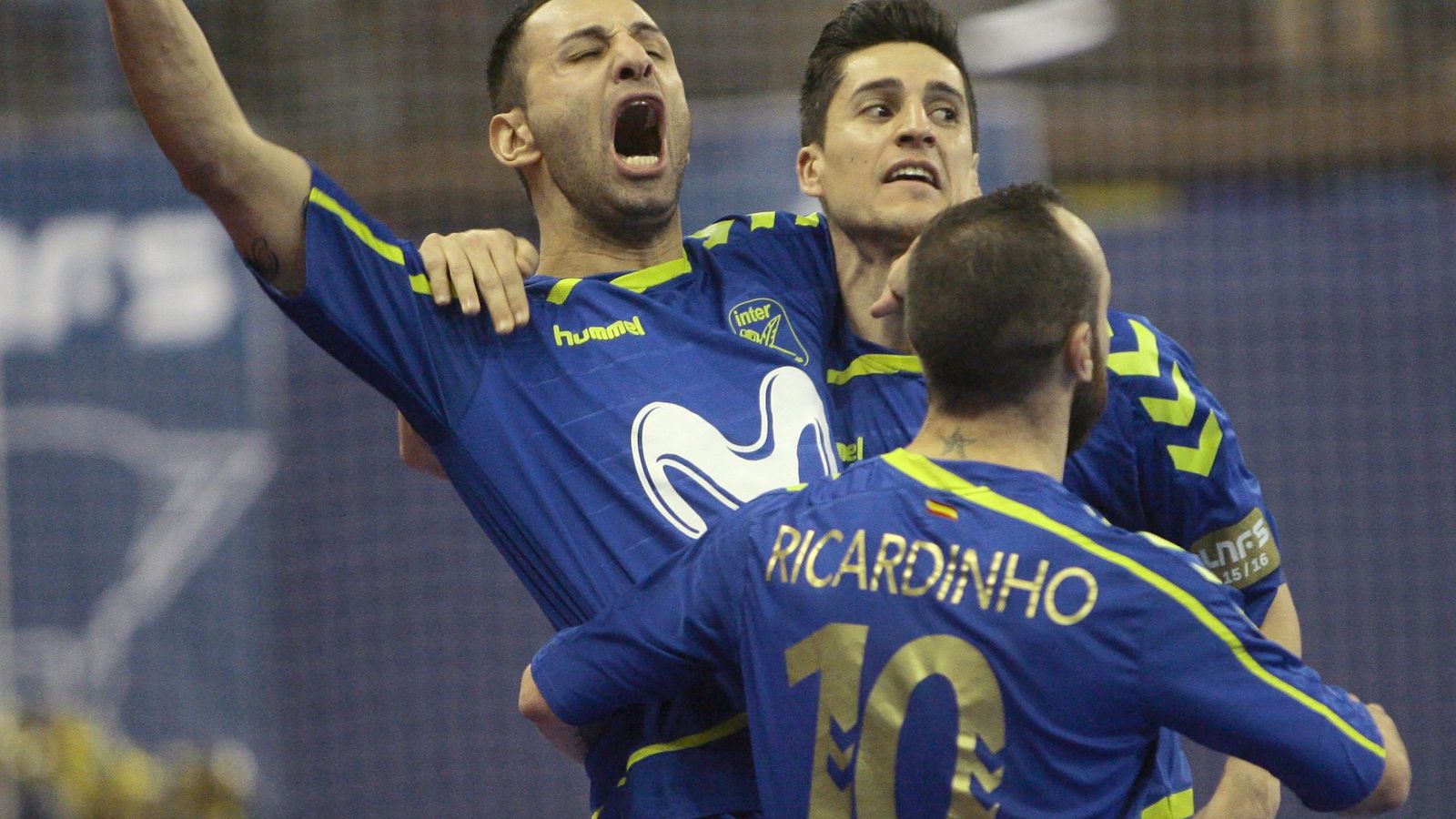Foto: Los jugadores del Movistar Inter celebran un gol. (EFE)  