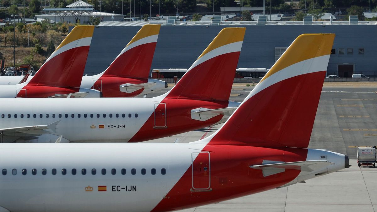 Las líneas aéreas piden al Gobierno que retire el uso obligatorio de mascarillas en aviones