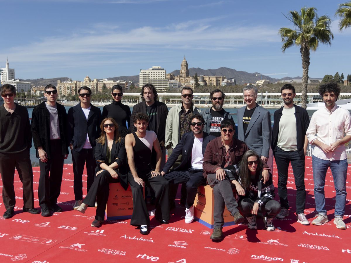 Foto: El elenco de la película 'Segundo premio'. (EFE/Daniel Pérez)