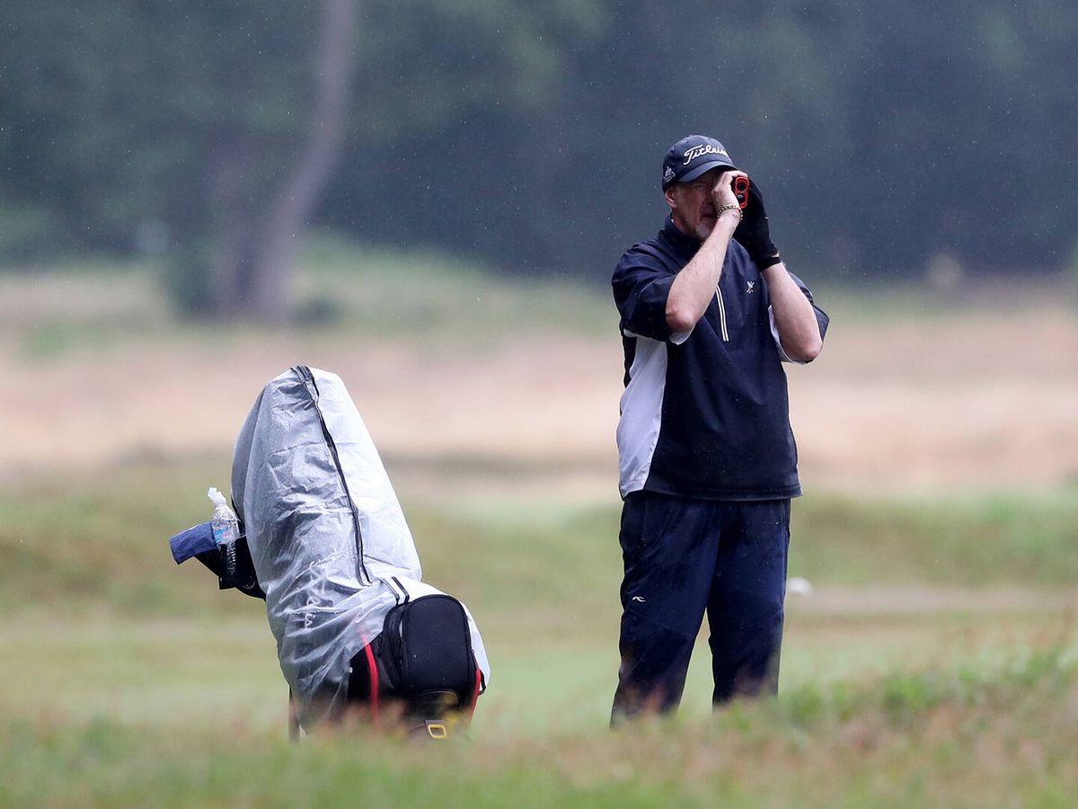 Foto: Un hombre jugando al golf en una imagen de archivo. (Getty Images)