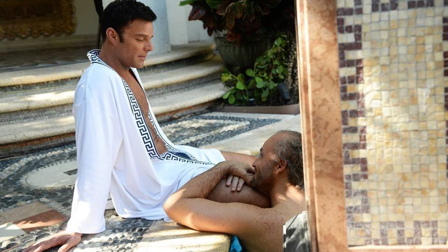 Ricky Martin y Edgar Rodríguez, en 'El asesinato de Gianni Versace'.