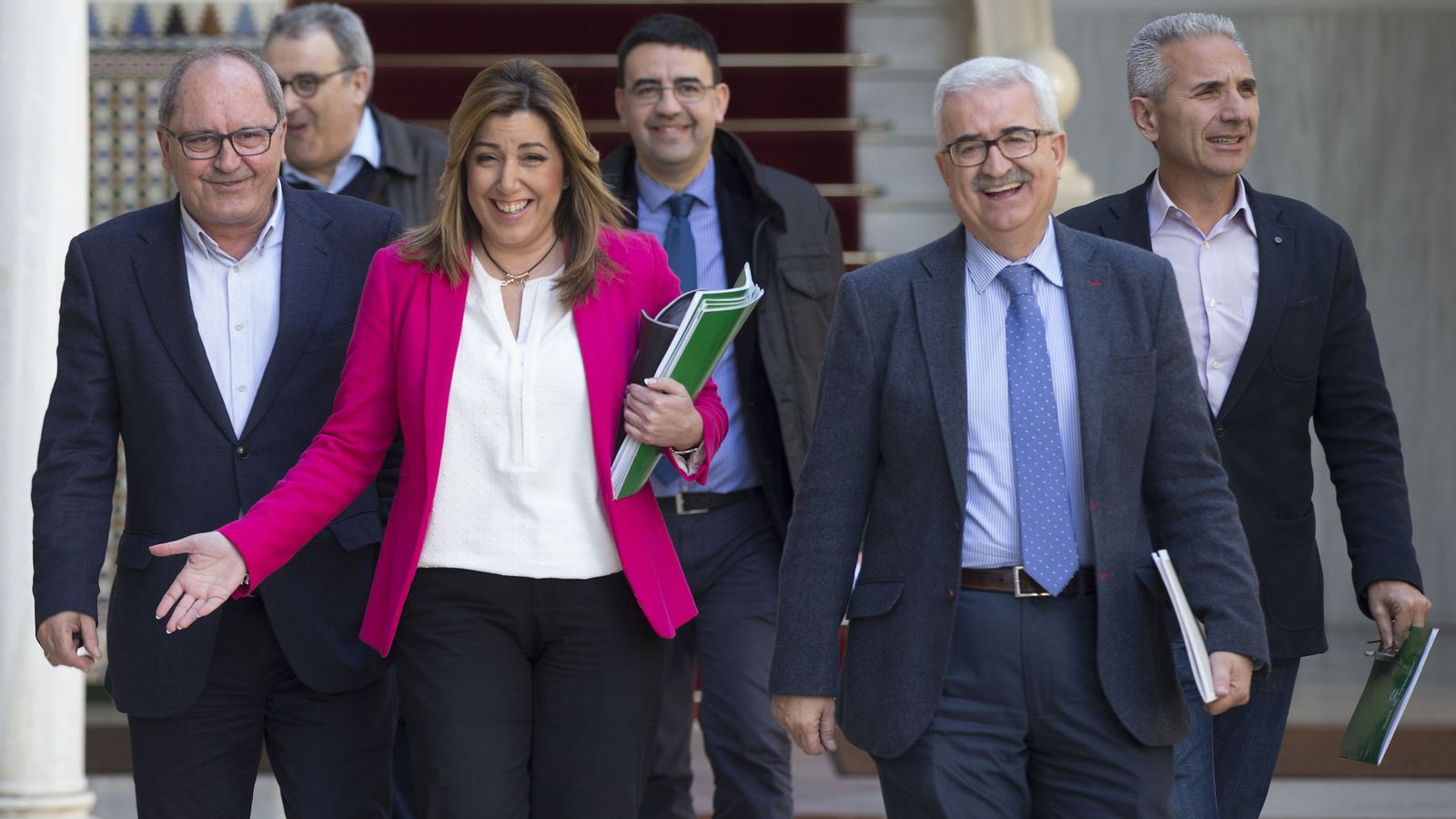 Foto: La presidenta andaluza comparece en el Parlamento para analizar la situación política. (EFE)