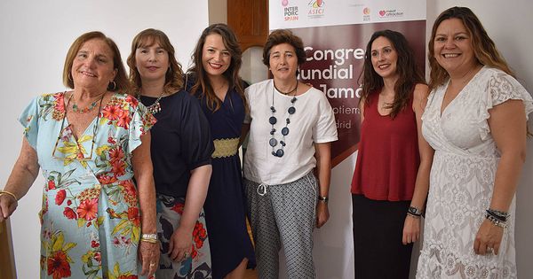 Foto: De izq a dcha: Chelo Gámez, Noelia Gómez, Luz Zamorano, Lola Ulecia, María Asensio y Miriam López.