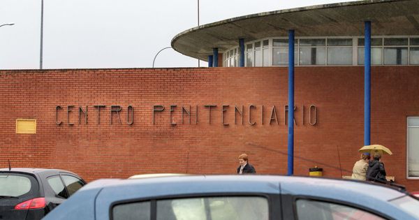 Foto: Fachada del centro penitenciario de Teixeiro (A Coruña)