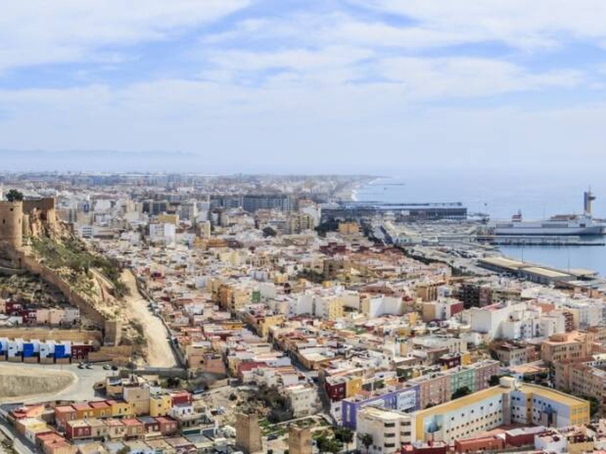 Foto: Vista de la ciudad de Almería. (Turismo de Almería)