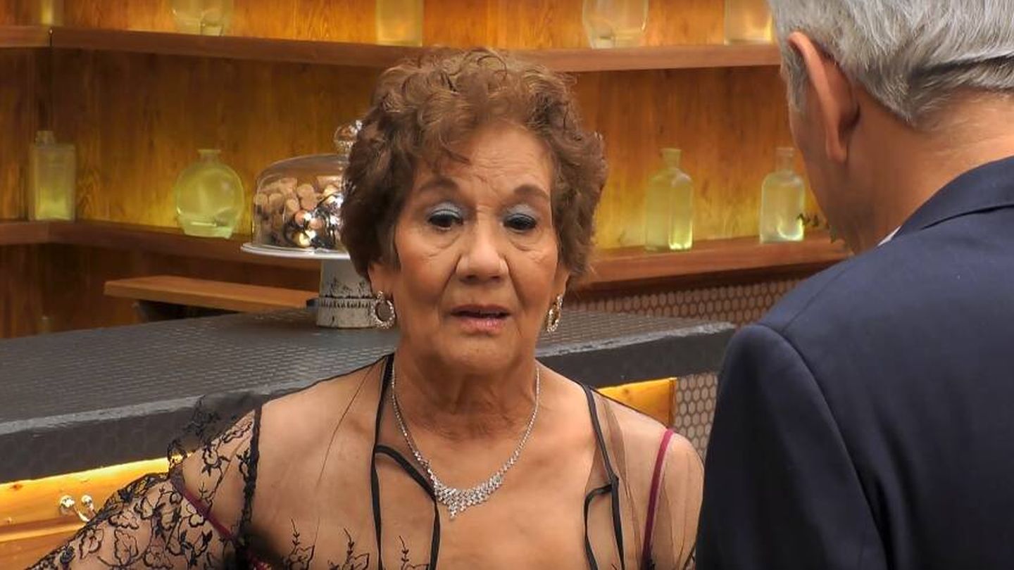 María Teresa en 'First Dates'. (Mediaset)