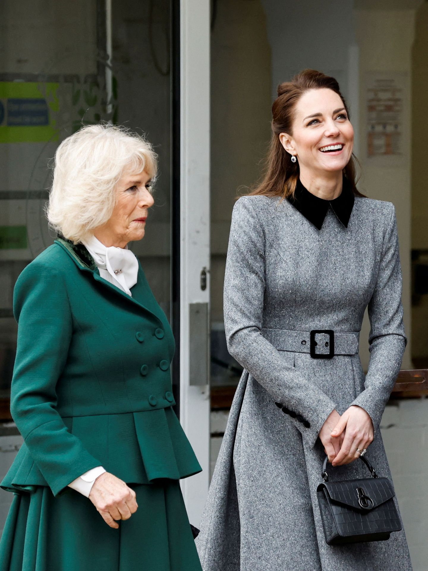 Kate Middleton y Camilla, en un acto en Londres este jueves. (Reuters/Peter Cziborra)