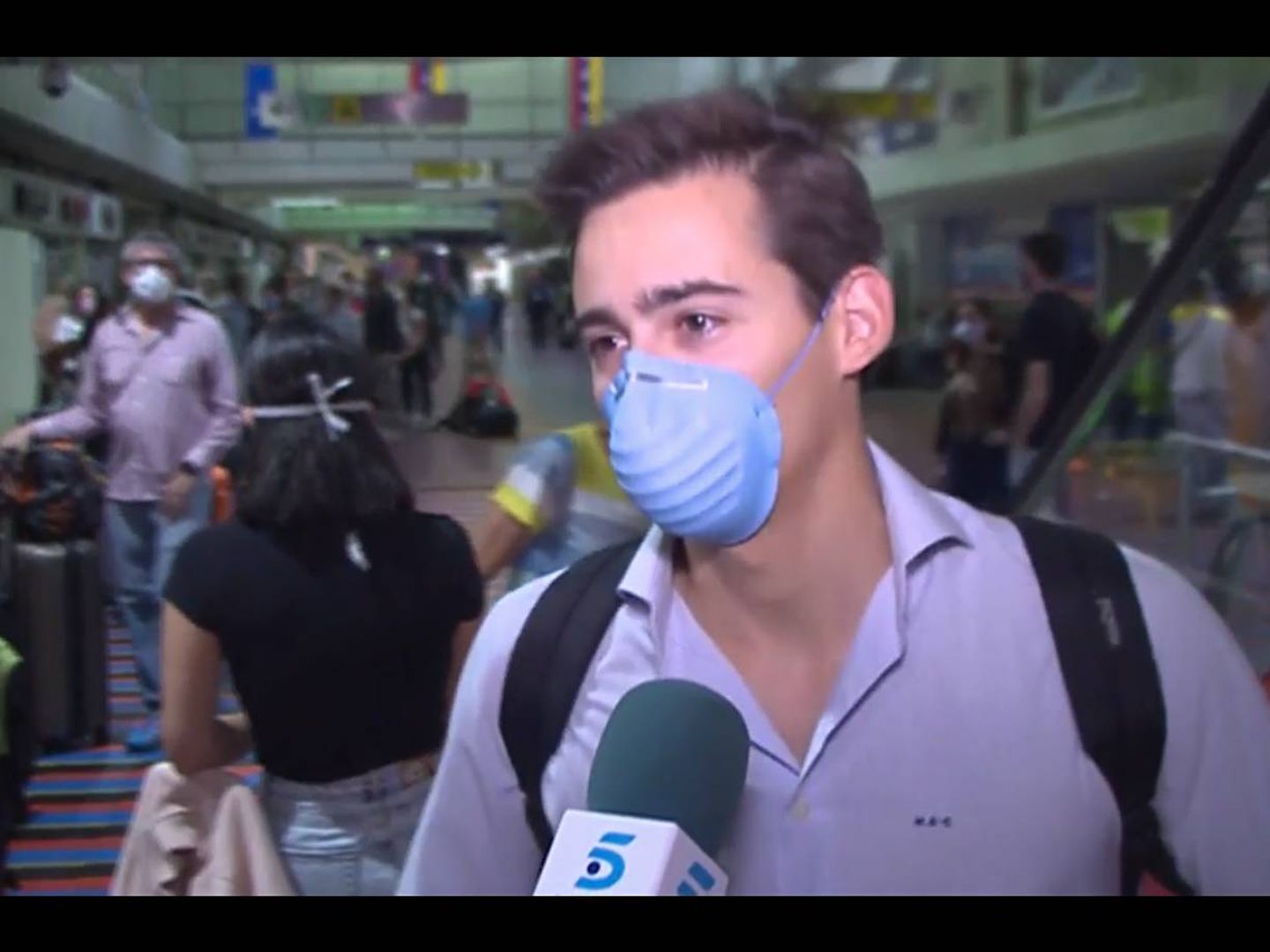 Mirko, grabado por las cámaras de Telecinco en el aeropuerto de Caracas. (Telecinco)