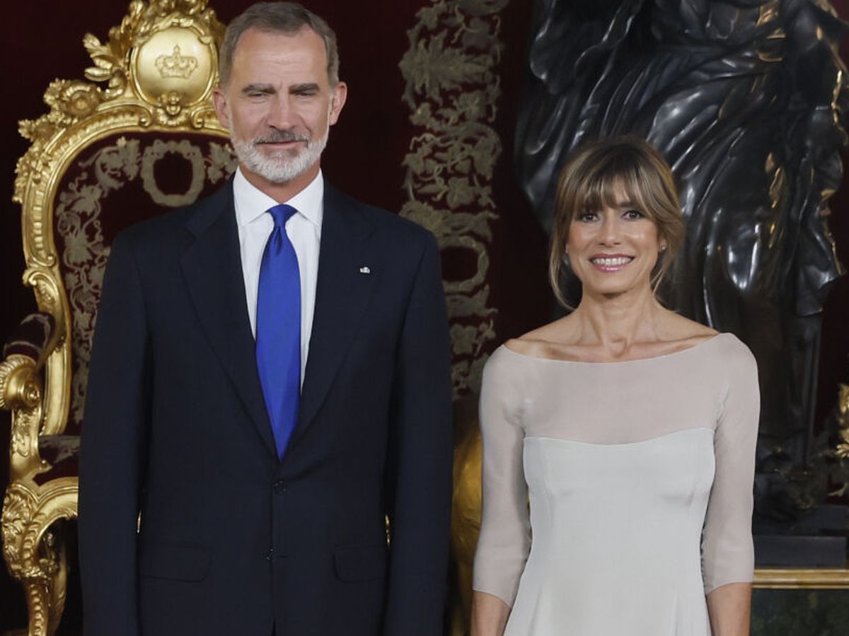 Begoña Gómez, Brigitte Macron, Jill Biden... Los mejores looks de la cena  de la OTAN en el Palacio Real
