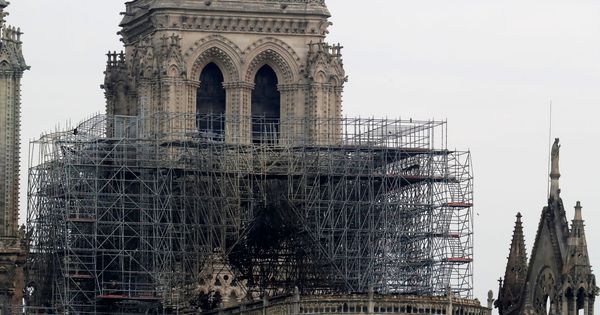 Foto: Los efectos del fuego en la catedral de Notre Dame. (Reuters)