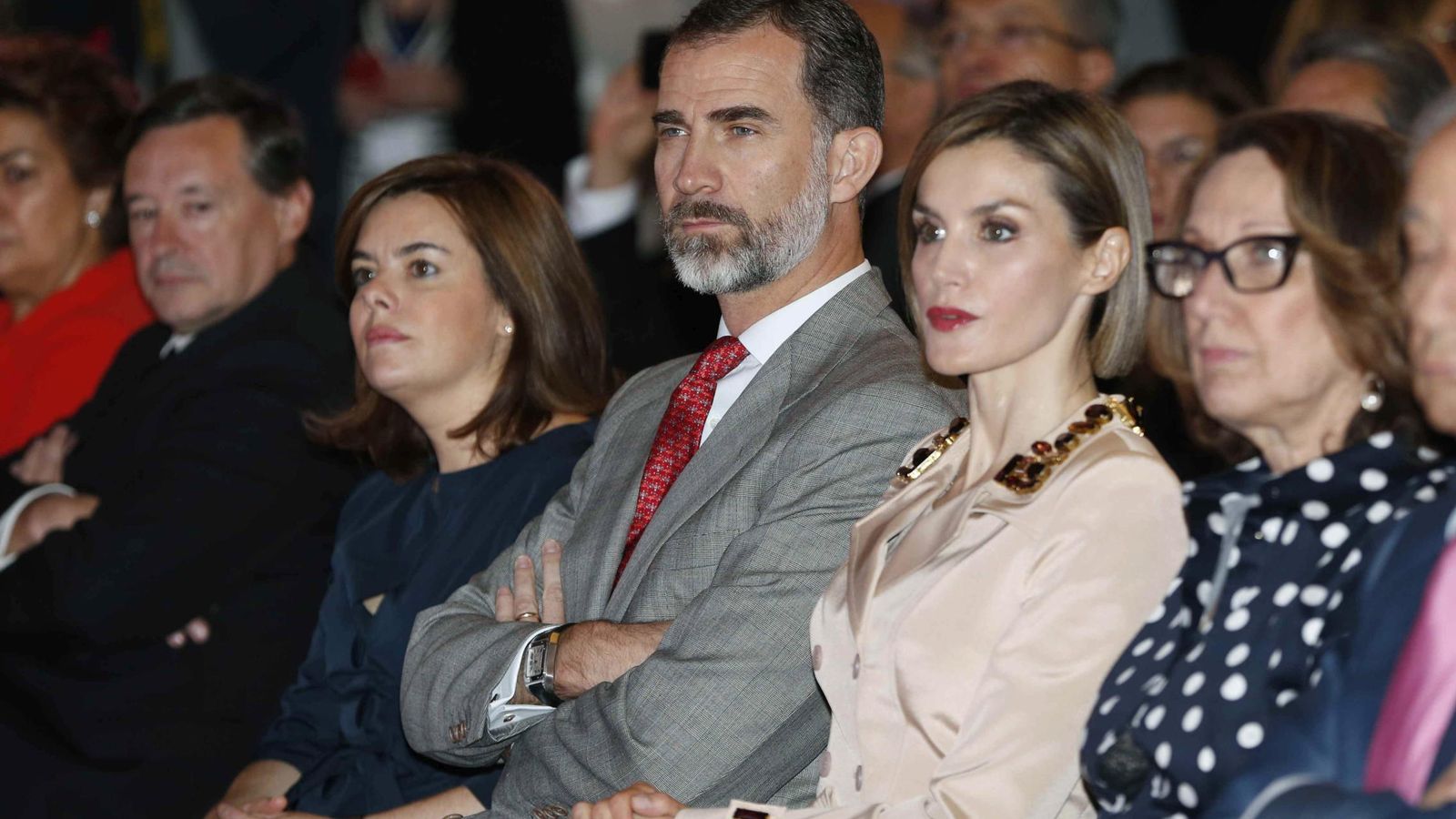 Foto: Los Reyes, Felipe y Letizia, durante la ceremonia de entrega de los Premios Internacionales de Periodismo Rey de España. (Efe)