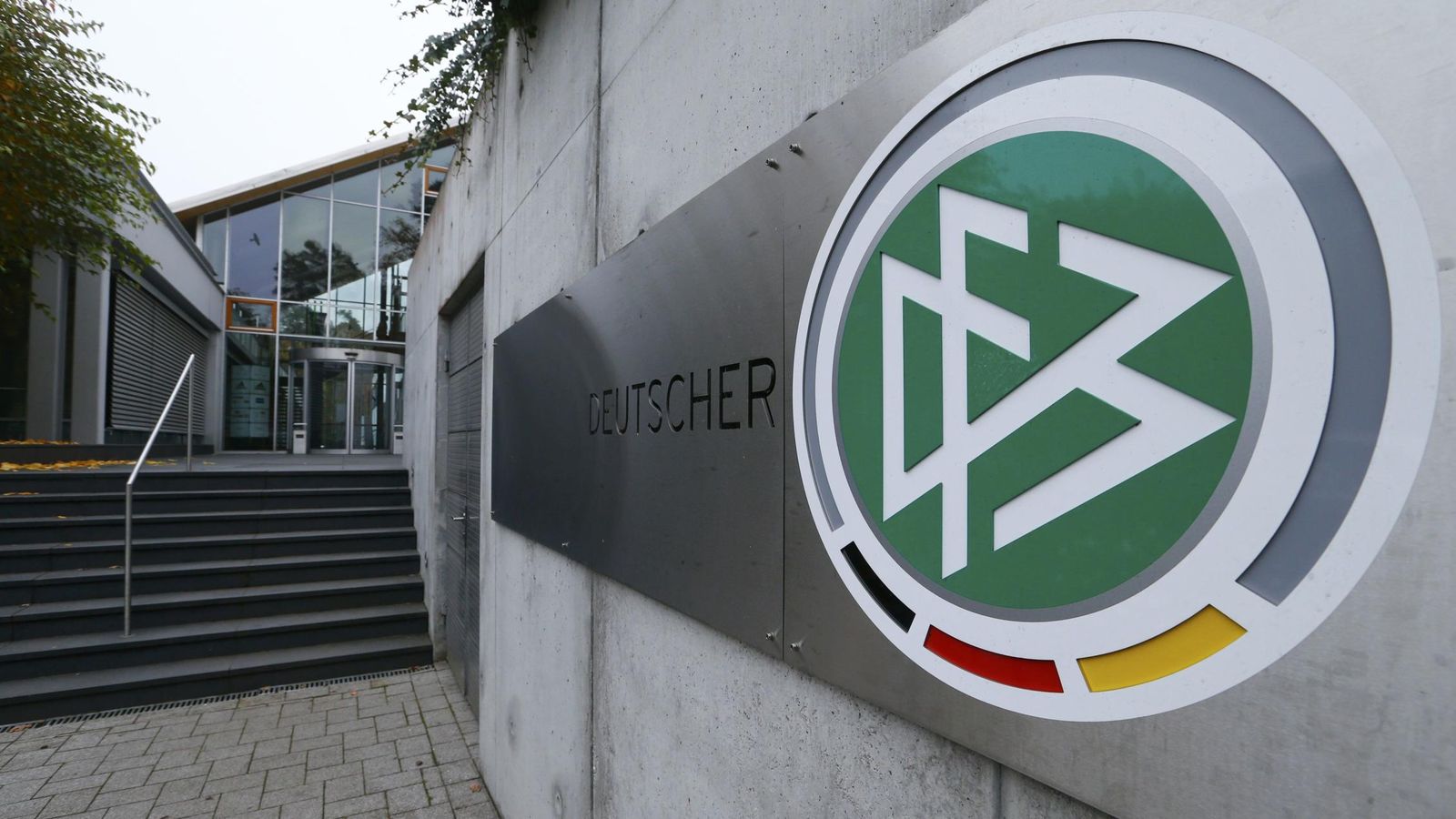 Foto: Sede de la federación alemana en Frankfurt (Reuters)