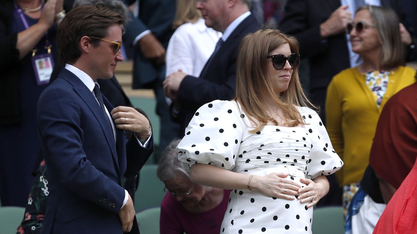 Beatriz de York y su marido, Edo Mapelli, en Wimbledon 2021. (Reuters)