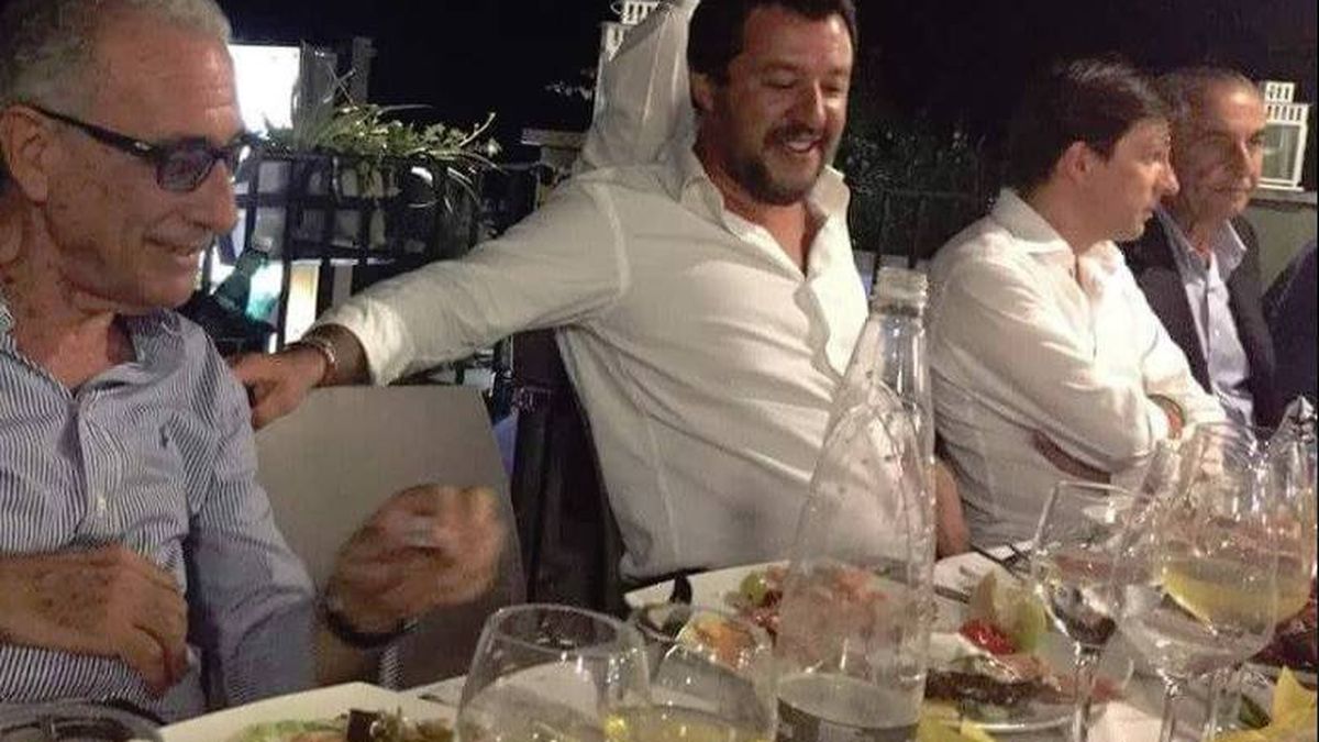 Matteo Salvini se fue de fiesta horas después del derrumbe del puente Morandi