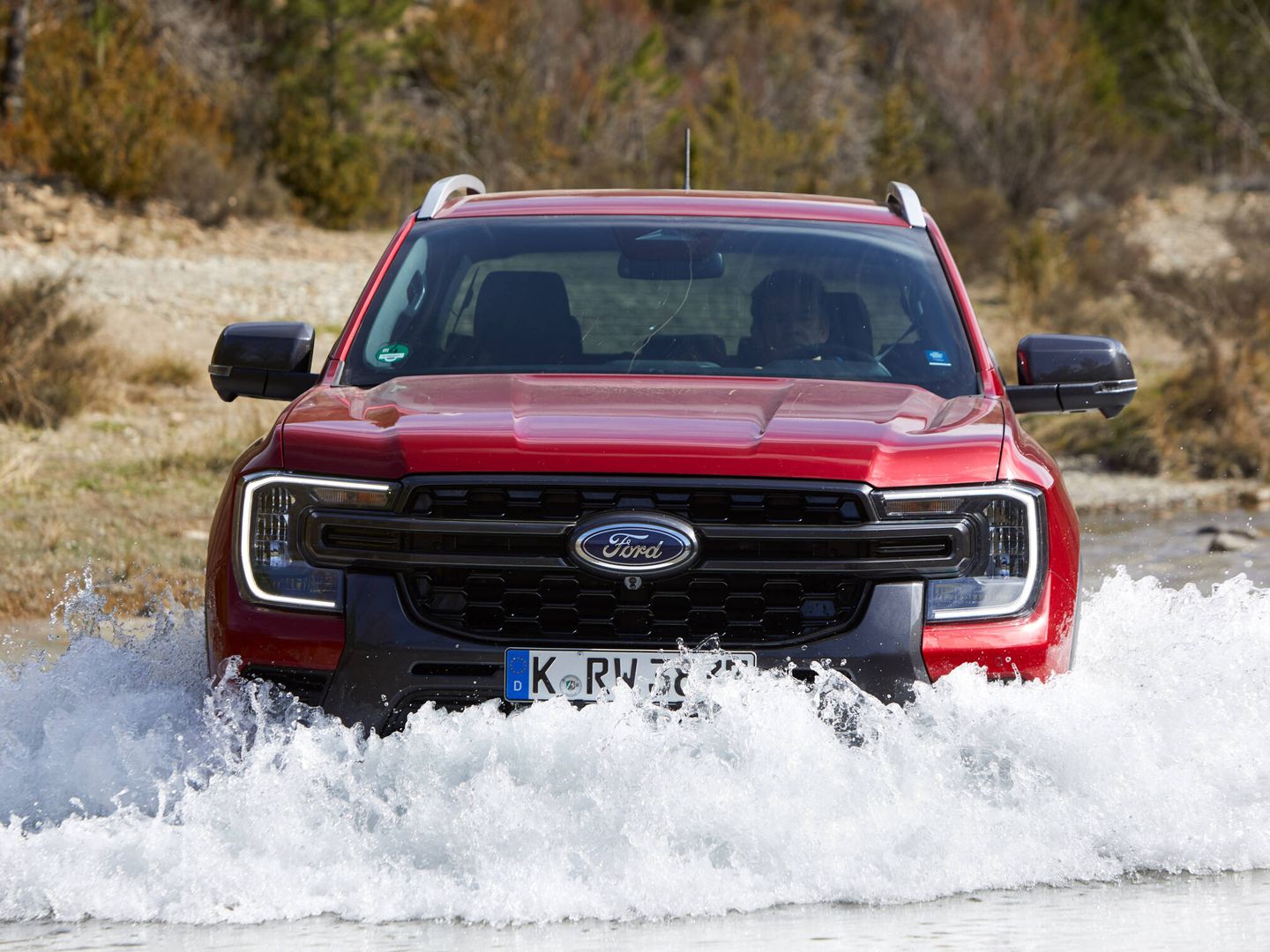 El Ford Ranger puede vadear con profundidades de hasta 80 centímetros.