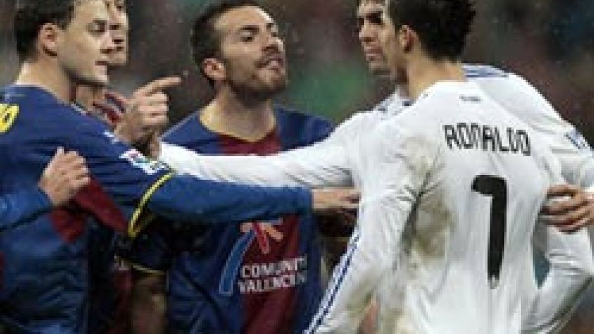 Ballesteros no paró de molestar y picar a todo el Real Madrid pero sin cometer una sola falta