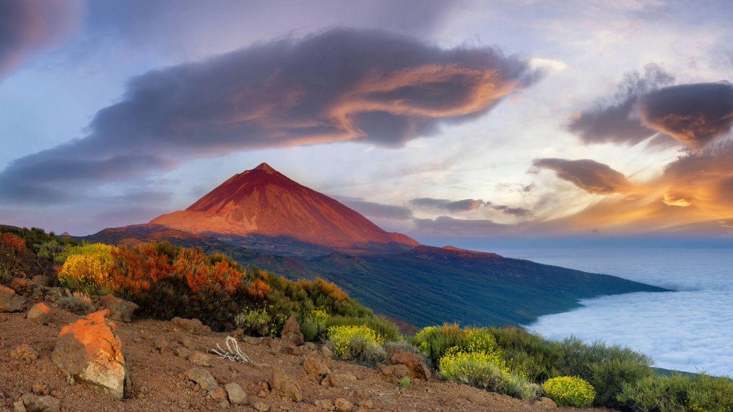 El volcán del Teide con la hermosa luz del sol poniente (Fuente: iStock)