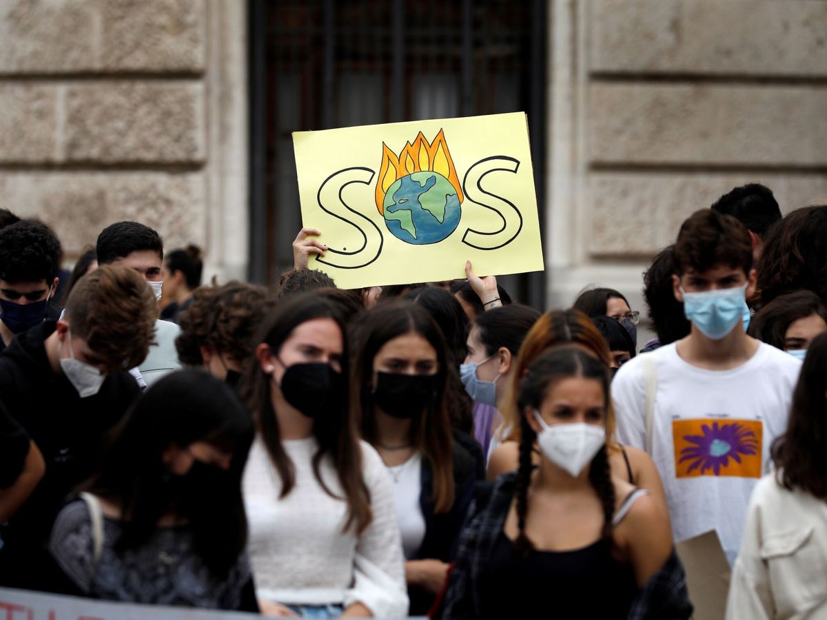 Foto: Protesta contra el cambio climático. (EFE/Ana Escobar)