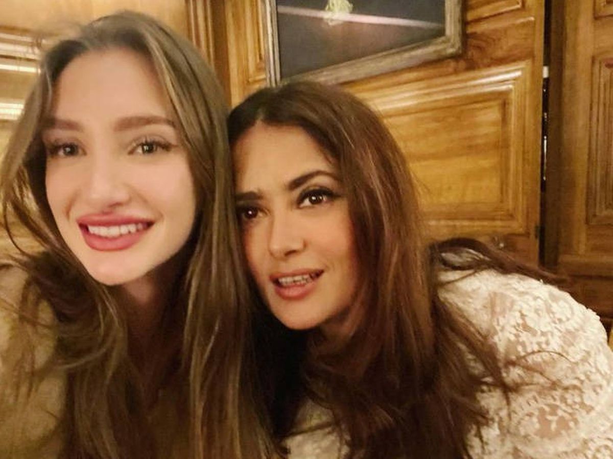 Foto: Salma Hayek, junto a su hijastra Mathilde Pinault. (Instagram @salmahayek)