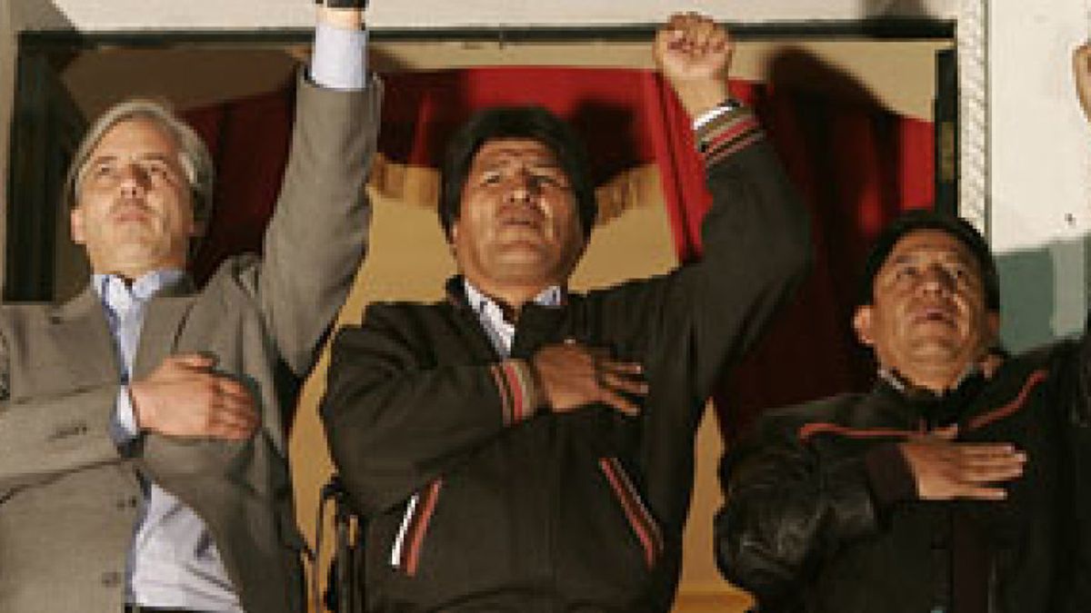 Bolivia vota a favor del socialismo y el poder indígena