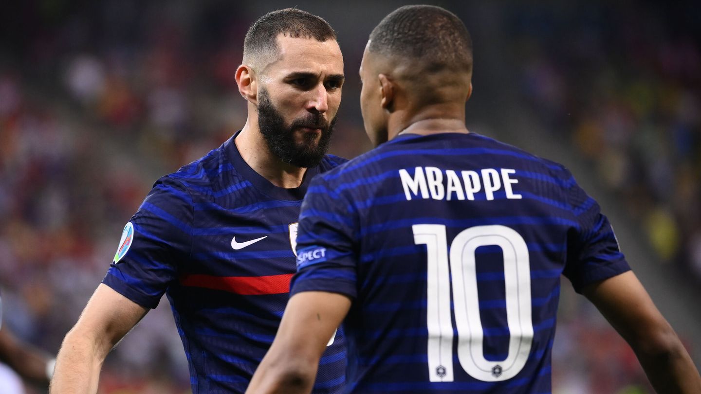 La dupla Benzema y Mbappé no fue suficiente para eliminar a Suiza. (Reuters)
