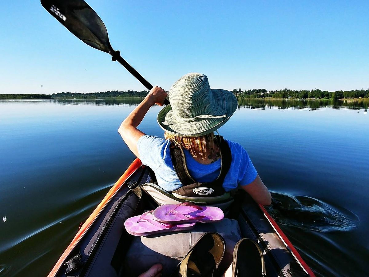 Foto: Disfruta del relax y la naturaleza en tu propio kayak hinchable (Foto: Pixabay)