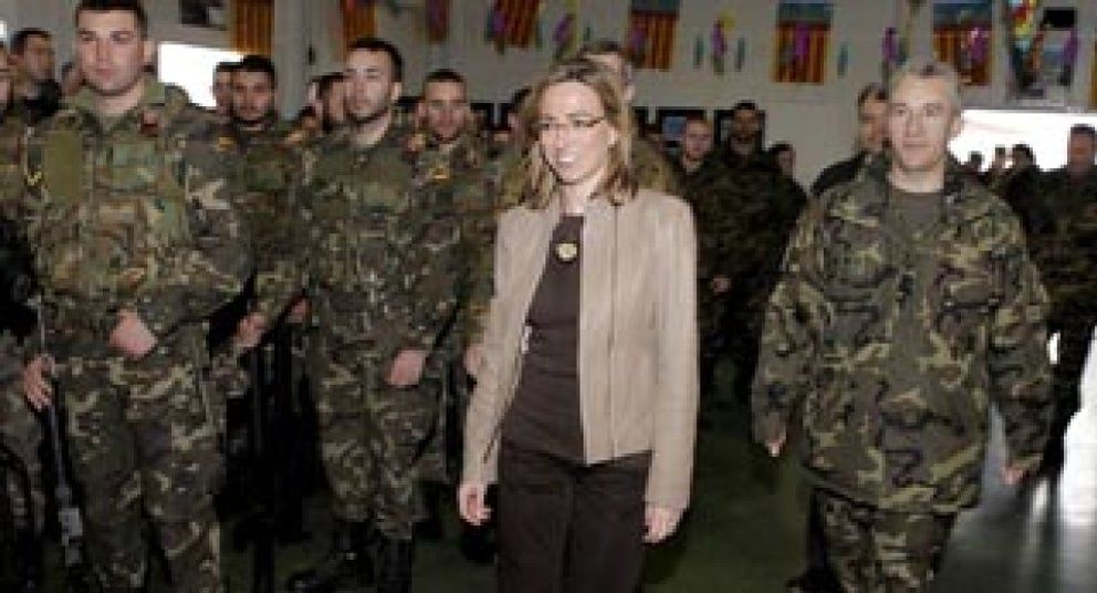 Foto: Chacón afirma que la retirada de las tropas de Kosovo es una decisión "firme" y de "todo" el Gobierno