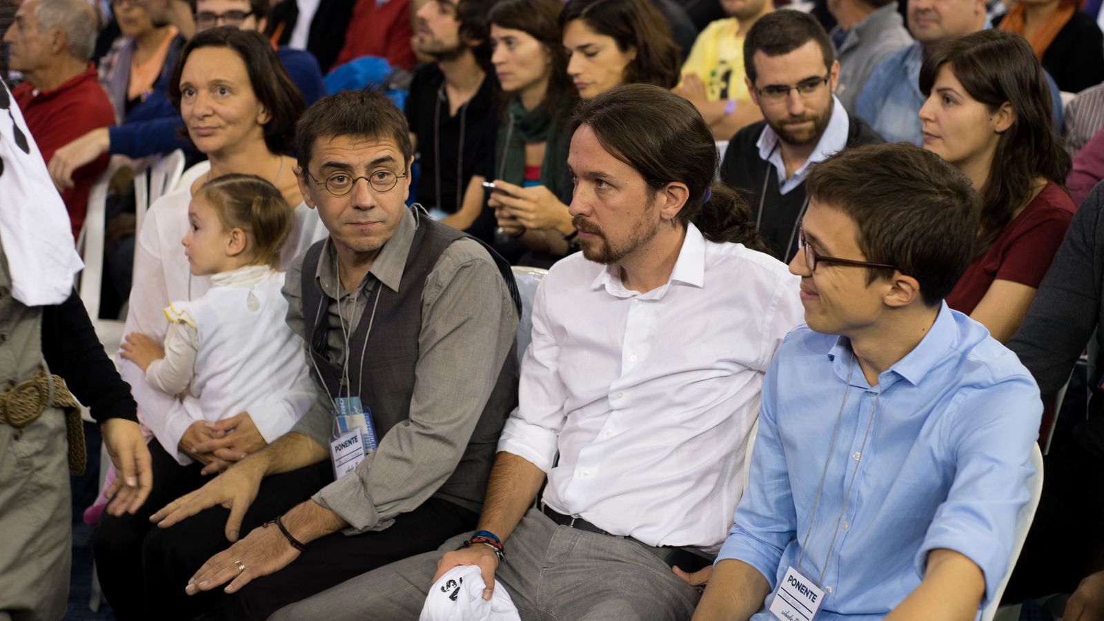 Foto: Carolina Bescansa, Juan Carlos Monedero, Pablo Iglesias e Íñigo Errejón, en el congreso fundacional de Vistalegre. (Daniel Muñoz)