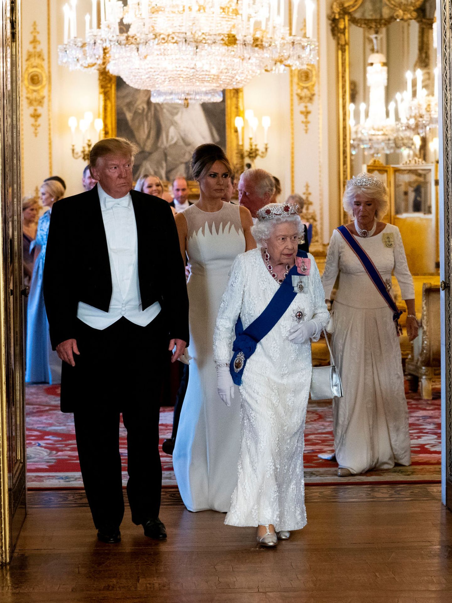 La reina Isabel y Donald Trump, en Buckingham. (Reuters)