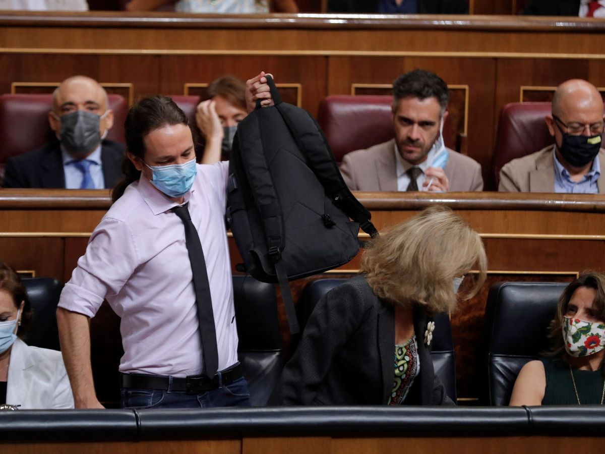 Foto: El vicepresidente segundo, Pablo Iglesias, en el pleno del Congreso. (EFE)
