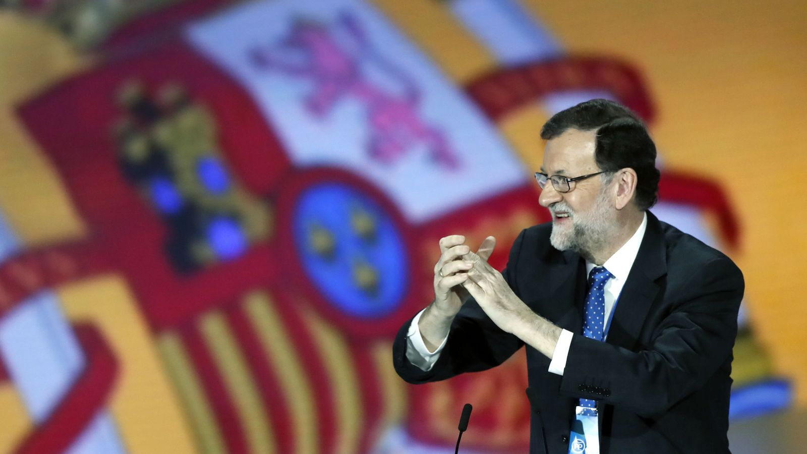Foto: El presidente del PP y del Gobierno, Mariano Rajoy, en la clausura del Congreso del PP. (EFE)