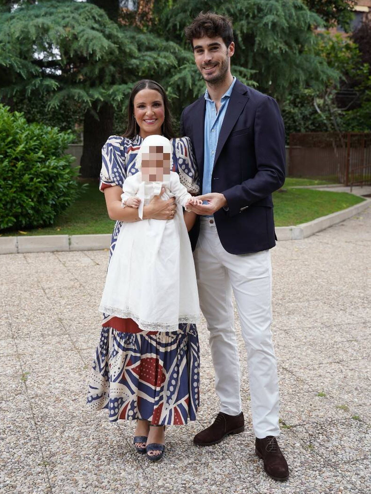 Marta Pombo y Luis Zamalloa, con su hija. (Cordon Press)