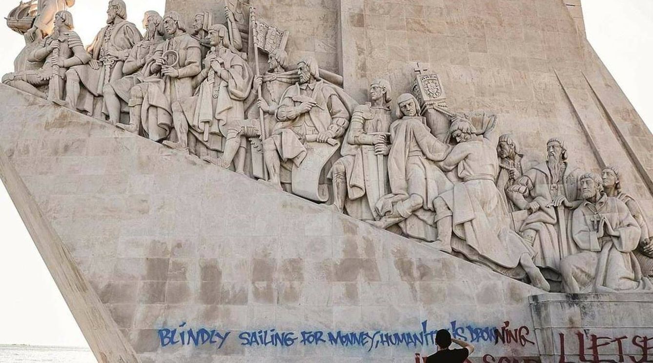 Vandalizado el Monumento a los Descubridores en Lisboa