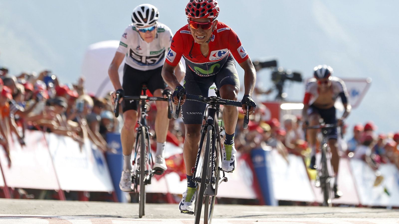 Foto: Quintana no pudo sacarse de rueda a Froome (Javier Lizón/EFE).