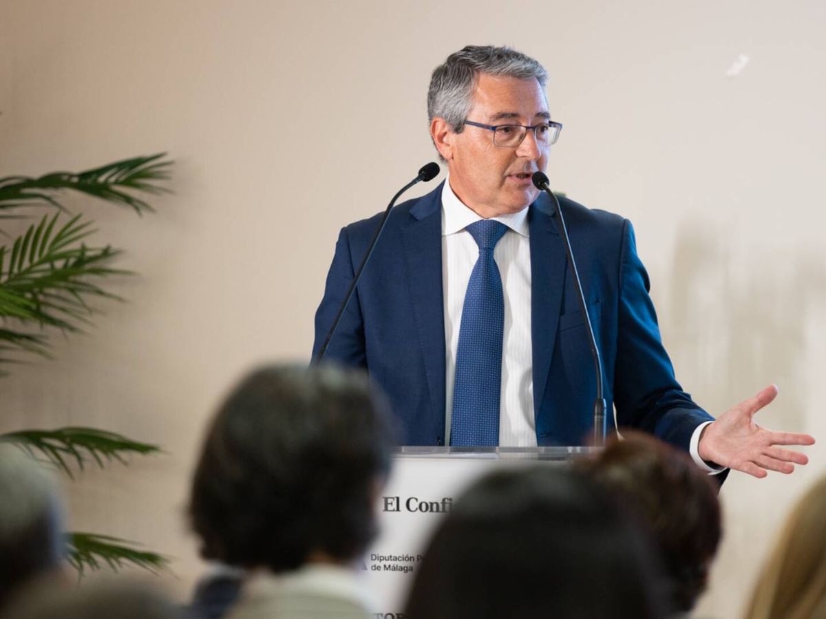 Foto: Francisco Salado, presidente de la Diputación de Málaga, durante su intervención.
