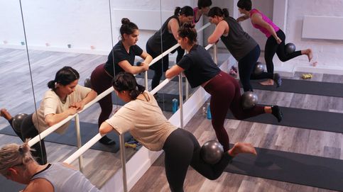 El deporte que arrasa en la capital y promete acabar con tu estrés: fusión de ballet, yoga y pilates