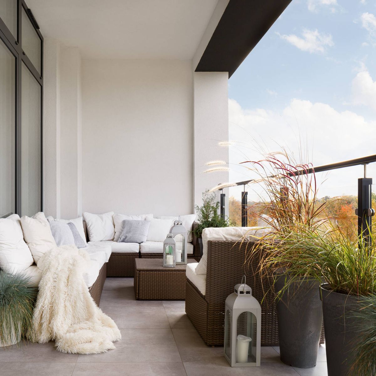 Muebles de terraza: qué material elegir