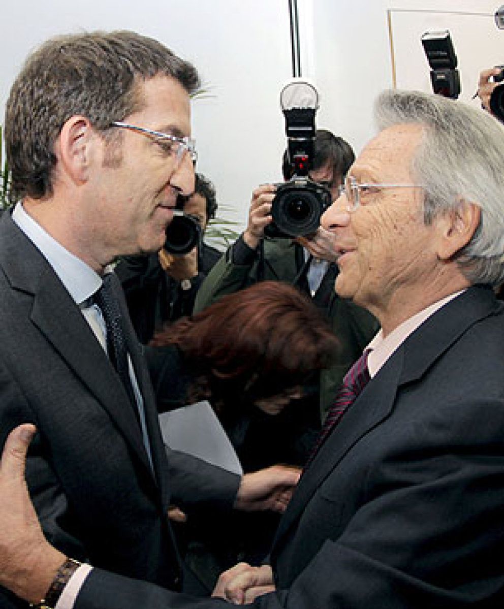 Foto: Gayoso exige un blindaje de nueve años como presidente y Caixa Galicia le ofrece dos