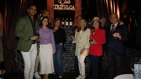 Tana Rivera acompaña a la familia de su novio en un día muy importante para su suegro, Juan José Vega